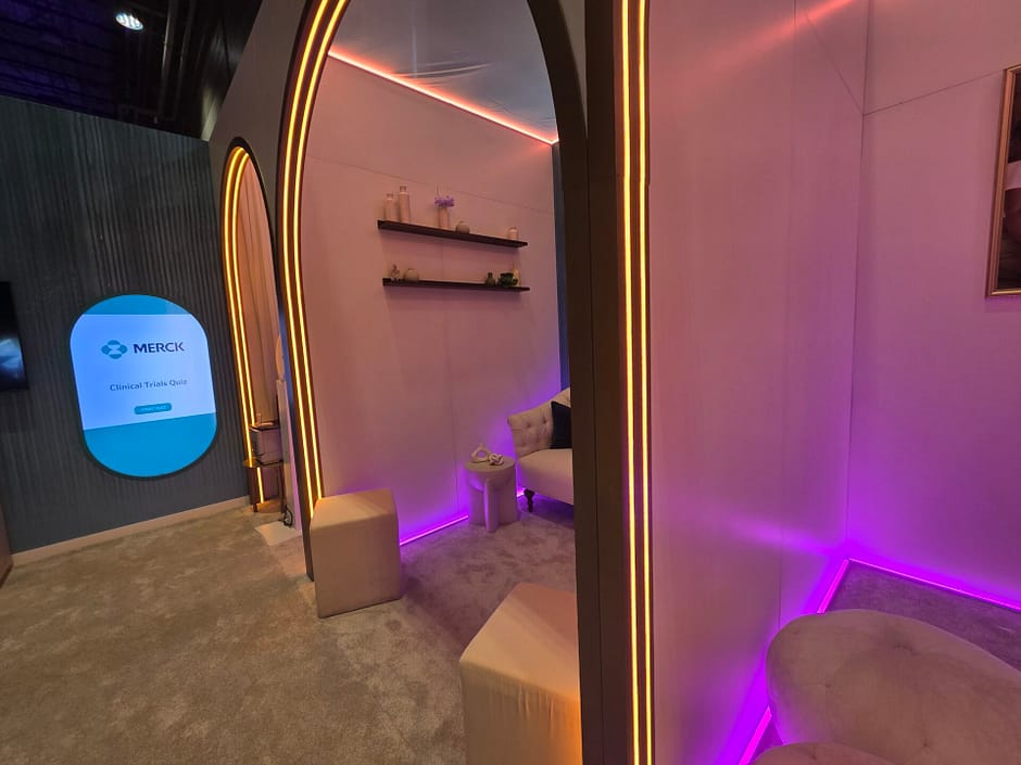 Trade Show Booth with Creative Lighting Technology Setup